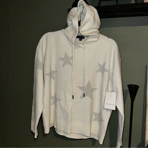 NWT CALLIGRAPHIE BY ANTHROPOLOGIE White Hooded Silver Star Sweater Sz L